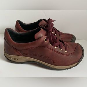 KEEN Leather lace up shoes walking EXCELLENT
